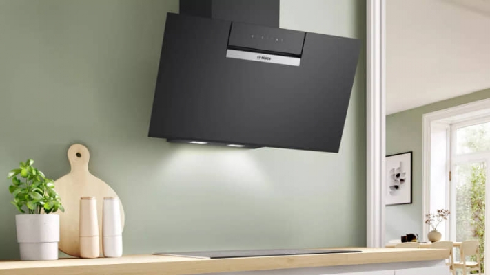 hotte bosch serie 4 80 cm Noir avec finition en verre 56 dB 431 m³/h 768 m³/h  wifi DWK87FN60 - DWK87FN60