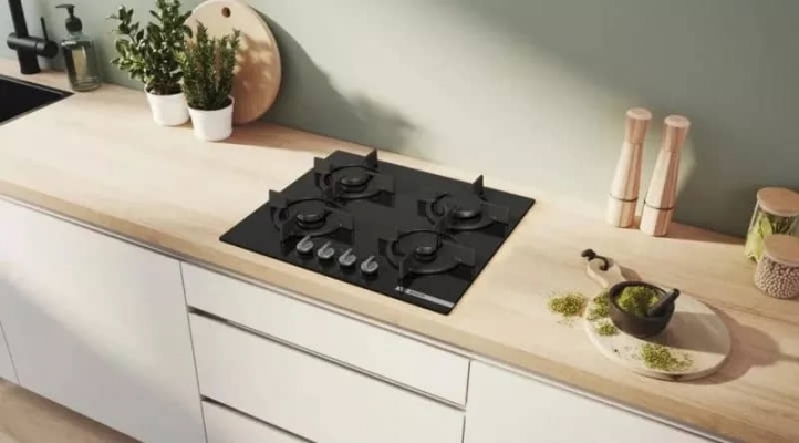 Plaque gaz Bosch 4 feux 60 cm S&eacute;rie 6 Verre noir - PPP6A6I10