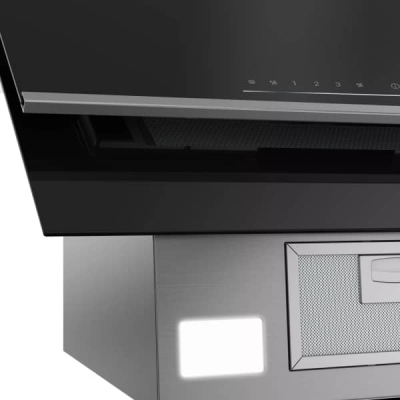 Hotte Whirlpool 60cm Décorative Inclinée WiFi Noir - WOA6044FBG